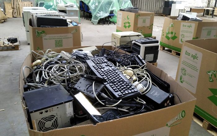 Box de stockage de déchets électriques et électroniques